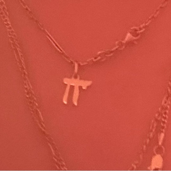 14KT Yellow Gold Jewish Chai Symbol Flat Shiny Pendant Charm "Alive" - Picture 4 of 7